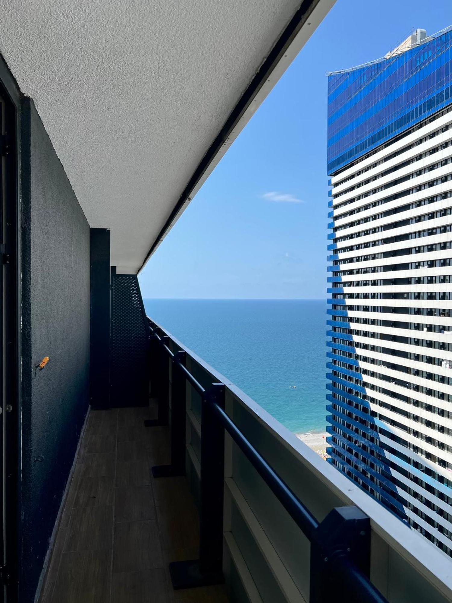Orbi City Oasis Premium Apartment Batumi Exteriör bild
